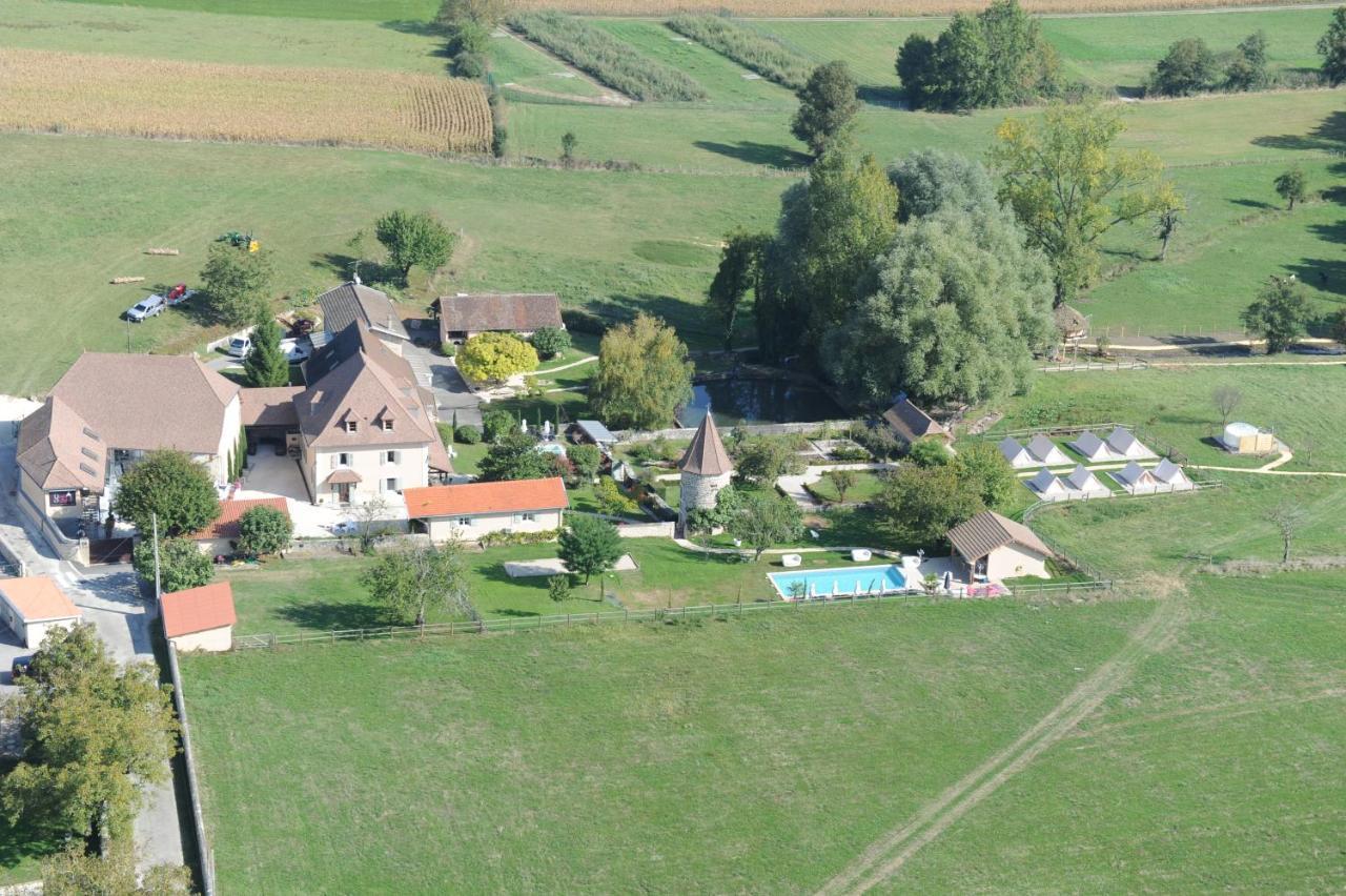 Hotel Domaine de Suzel Vignieu Exterior foto